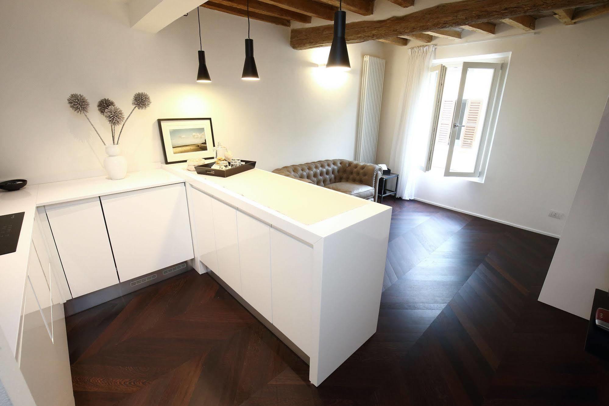 Emilia Suite Relax Modena Dış mekan fotoğraf